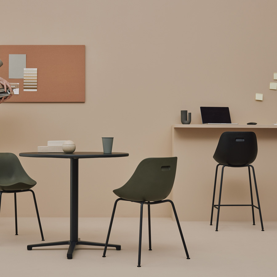 ＆MEDICAL KURA CHAIR